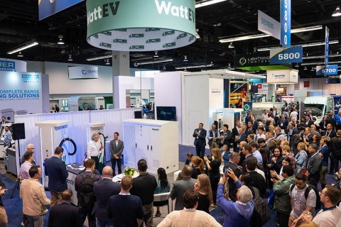 英国汽车电气化技术展览会展会现场图片