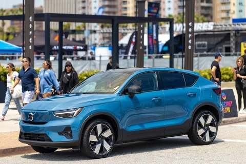 英国汽车电气化技术展览会展会现场图片