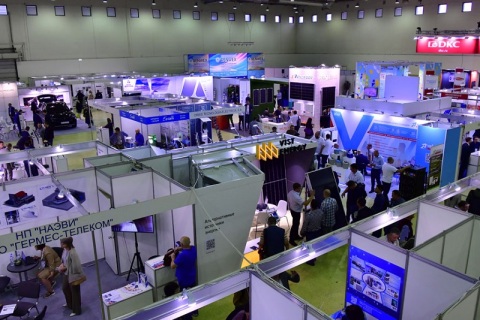 俄罗斯莫斯科太阳能光伏展-俄罗斯新能源电动车展展会现场图片