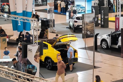 葡萄牙新能源车及电动汽车展览会展会现场图片