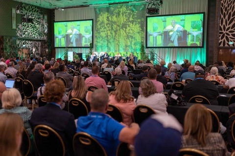 英国汽车电气化技术展览会展会现场图片