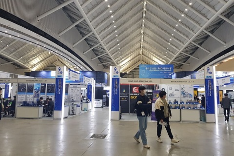 韩国改装车及汽车配件展览会展会现场图片