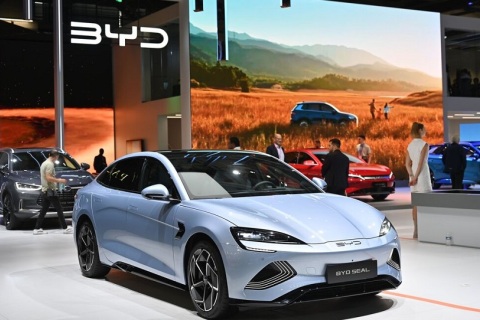 沙特利雅得电动汽车展览会展会现场图片