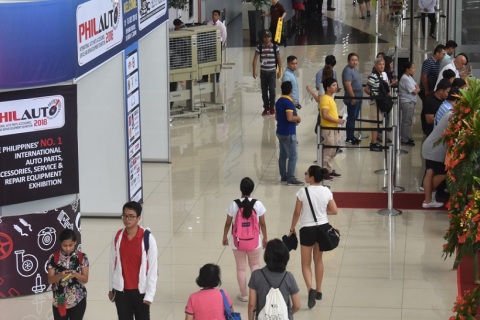 菲律宾汽摩配件、售后保养及维修设备展览会展会现场图片