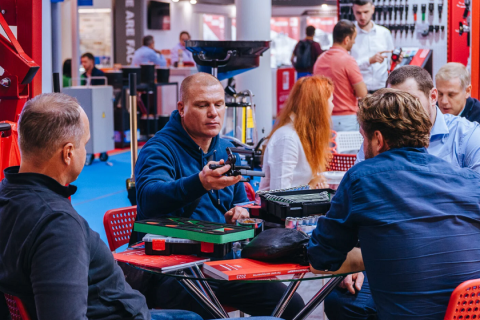 俄罗斯莫斯科汽配展览会MIMS展会现场图片