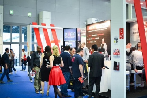 意大利博洛尼亚汽配、轮胎展览会展会现场图片