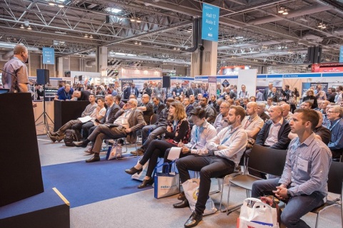 英国伯明翰汽车配件展览会展会现场图片