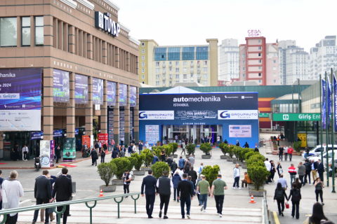 土耳其伊斯坦布尔汽车工业及汽配展览会展会现场图片