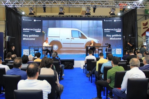 土耳其伊斯坦布尔汽车工业及汽配展览会展会现场图片