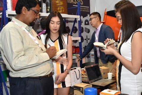 菲律宾汽摩配件、售后保养及维修设备展览会展会现场图片