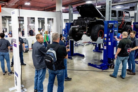 美国拉斯维加斯汽配展览会展会现场图片