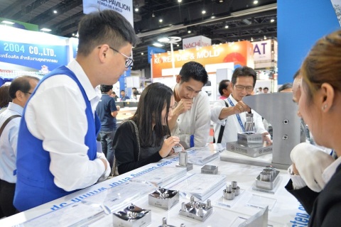 泰国曼谷汽车生产制造展览会展会现场图片