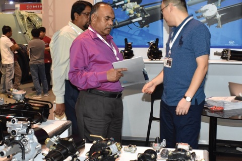 菲律宾汽摩配件、售后保养及维修设备展览会展会现场图片