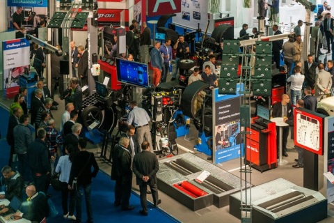 意大利博洛尼亚汽配、轮胎展览会展会现场图片