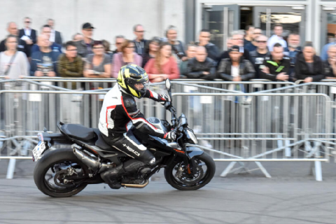 德国科隆摩托车及两轮车展览会展会现场图片