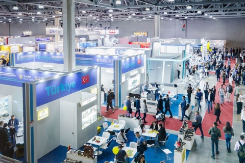 俄罗斯莫斯科汽车零配件及售后服务展展会现场图片