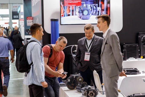 俄罗斯莫斯科汽车零配件及售后服务展展会现场图片