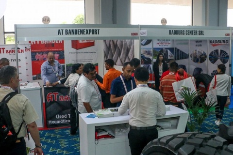 巴拿马汽配展览会展会现场图片