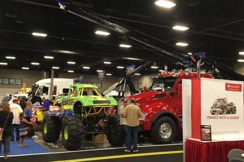 美国达拉斯拖车展览会展会现场图片