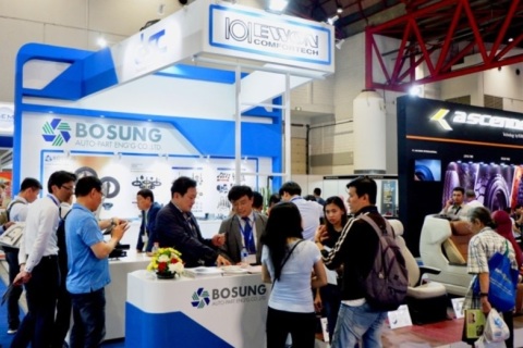 印尼雅加达叉车设备及配件展览会展会现场图片