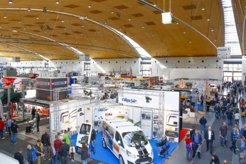 德国卡尔斯鲁厄商用车、卡车展览会展会现场图片