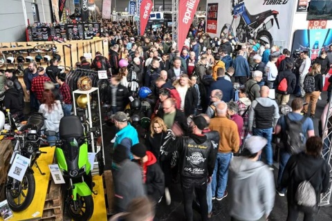 德国腓特烈港摩托车展览会展会现场图片