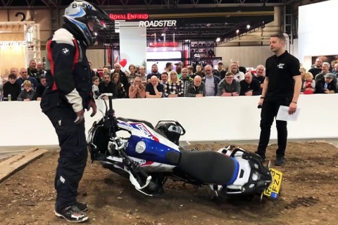 英国伯明翰摩托车展览会展会现场图片