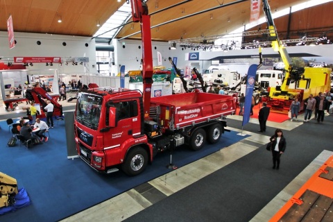 德国卡尔斯鲁厄商用车、卡车展览会展会现场图片