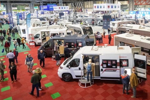 英国伯明翰房车露营展览会展会现场图片