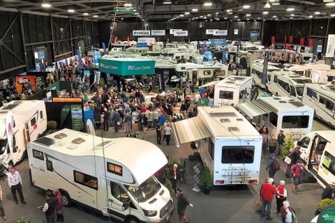 英国伯明翰房车露营展览会展会现场图片