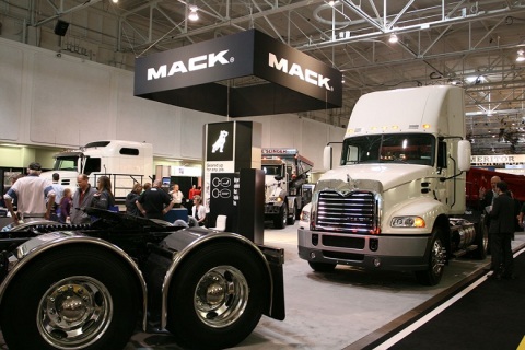 加拿大多伦多卡车展览会展会现场图片