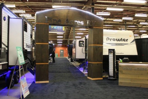 加拿大房车展览会展会现场图片