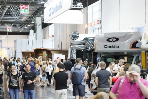 德国杜塞尔多夫房车露营展览会展会现场图片