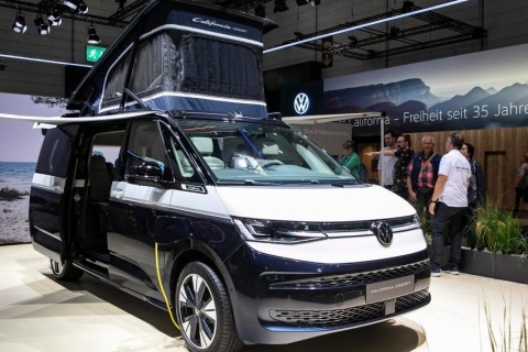 德国杜塞尔多夫房车露营展览会展会现场图片