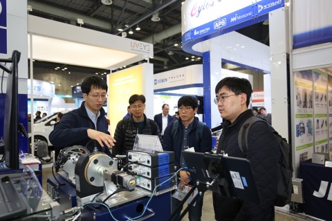 韩国首尔汽车测试及质量监控展览会展会现场图片