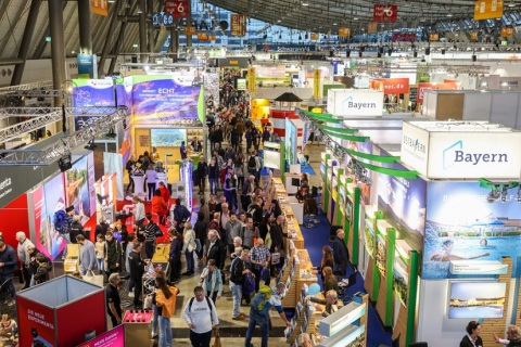 德国斯图加特房车露营展览会CMT展会现场图片