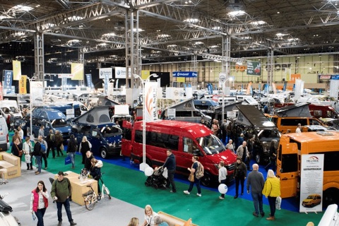 英国伯明翰房车露营展览会展会现场图片