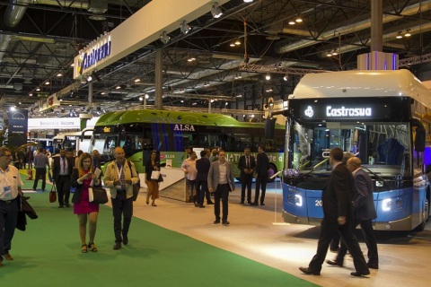 西班牙马德里巴士客车展览会展会现场图片