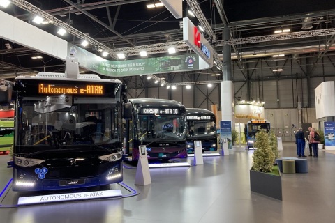 西班牙马德里巴士客车展览会展会现场图片