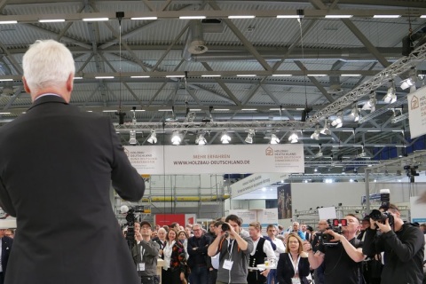 德国科隆屋顶及墙面材料展览会展会现场图片