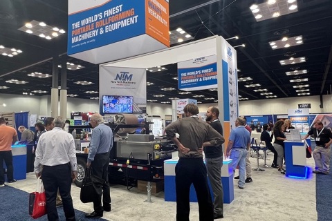 美国屋面墙面材料及防水材料展览会展会现场图片