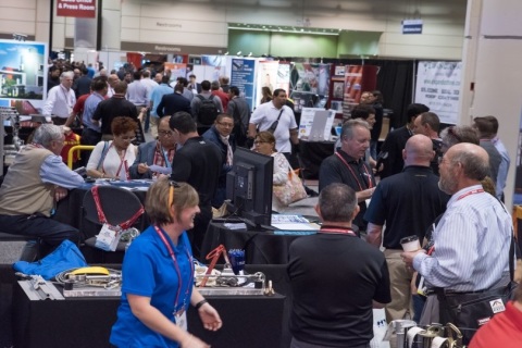 美国屋面墙面材料及防水材料展览会展会现场图片