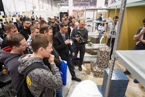 俄罗斯建材及建筑工程展sbweek展会现场图片