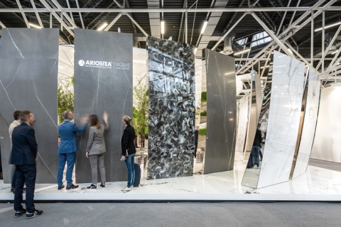 意大利博洛尼亚陶瓷卫浴展览会展会现场图片