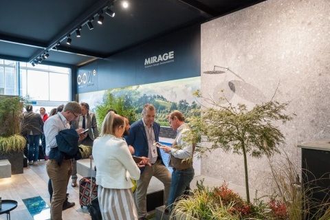 意大利博洛尼亚陶瓷卫浴展览会展会现场图片