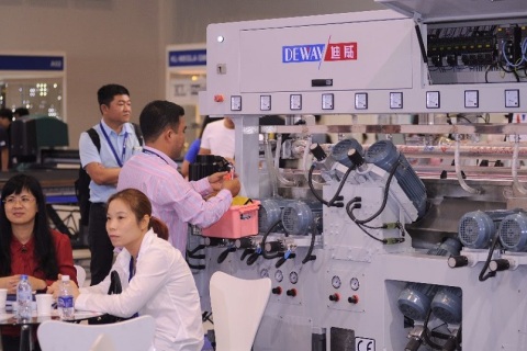 印尼亚洲玻璃门窗幕墙展览会展会现场图片