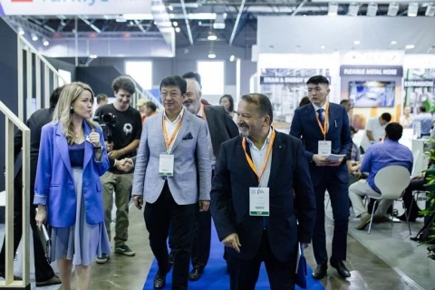 哈萨克斯坦暖通制冷展览会展会现场图片