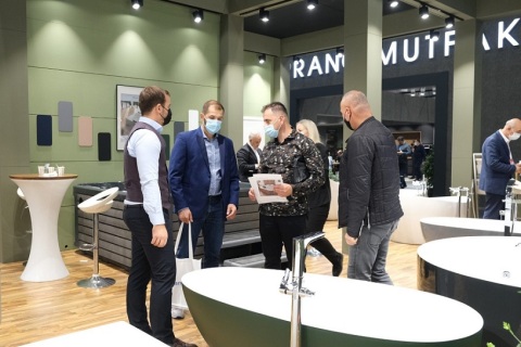 土耳其伊斯坦布尔陶瓷卫浴展览会展会现场图片