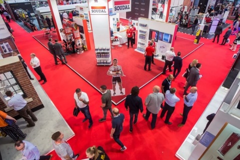 英国伯明翰玻璃门窗展览会展会现场图片