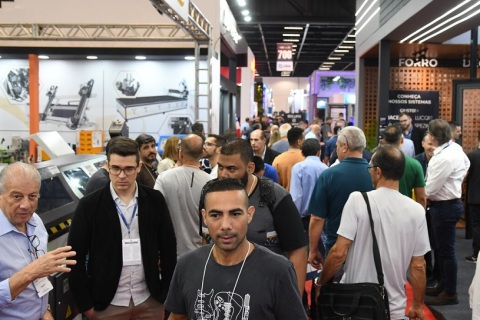 巴西圣保罗门窗幕墙展览会展会现场图片